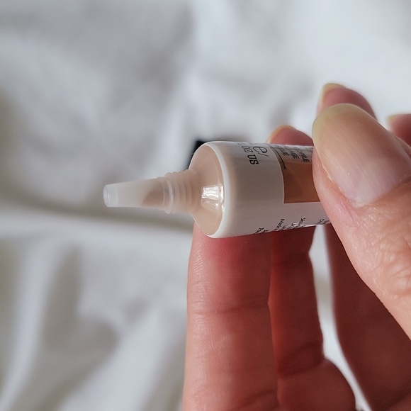 The Balm Liquid consealer 5ml - Picture 3 of 3